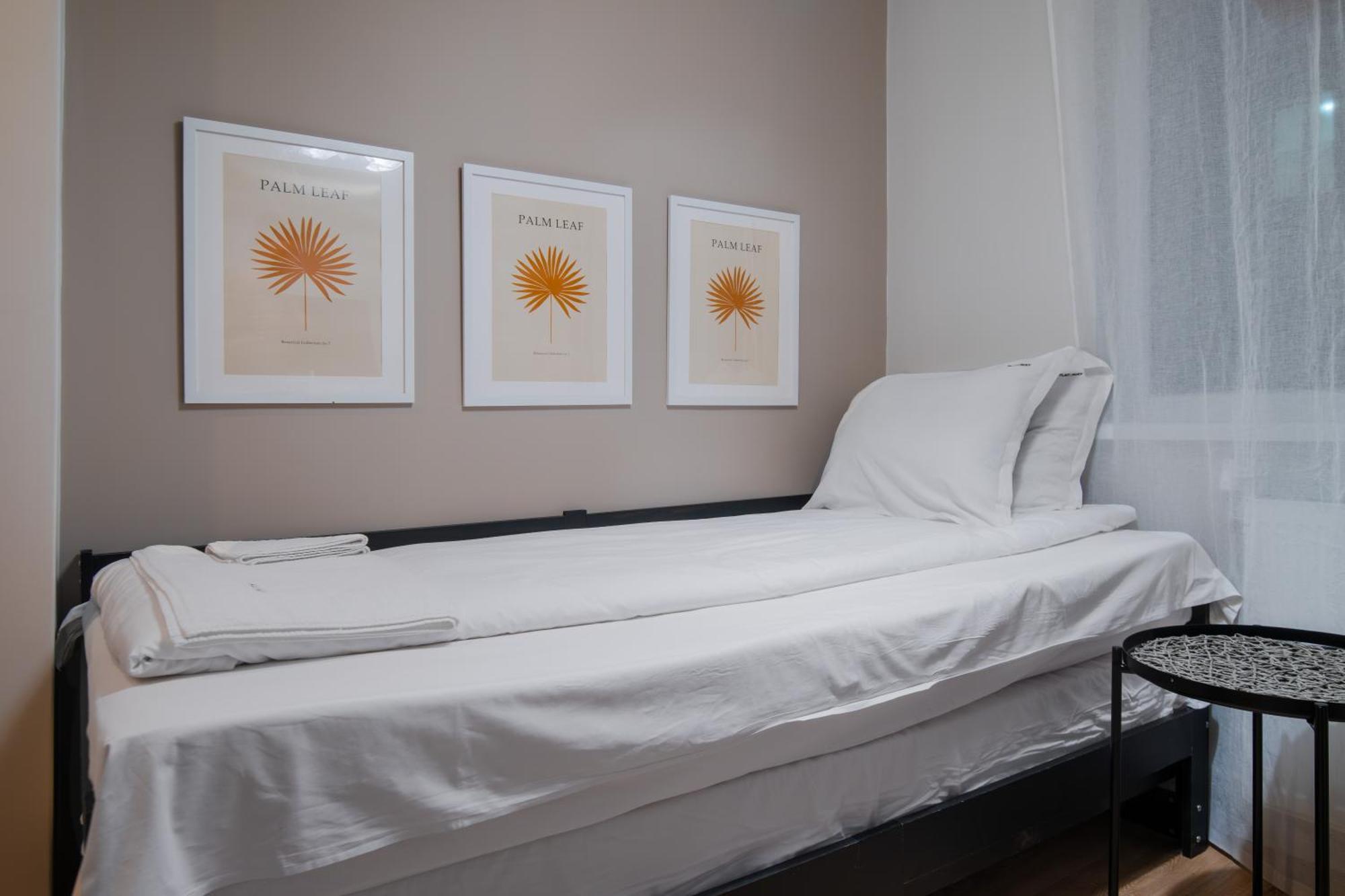 Tom Thumb & Thumbelina ~ 2 Private Rooms In Sofia Center Luaran gambar